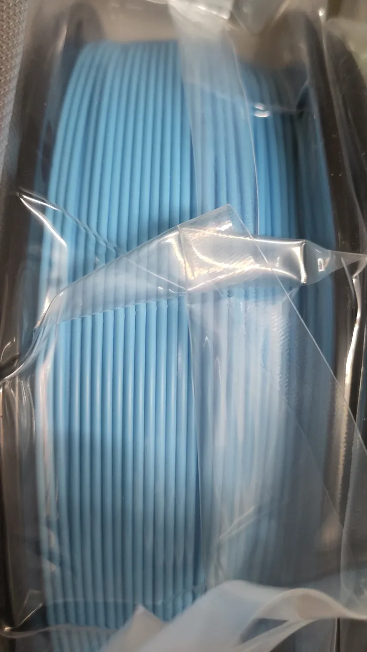 PLA Hellblau