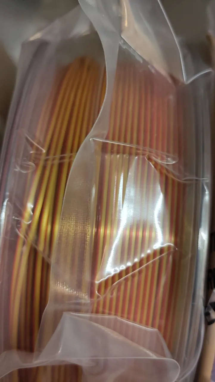 PLA Silk Farbe